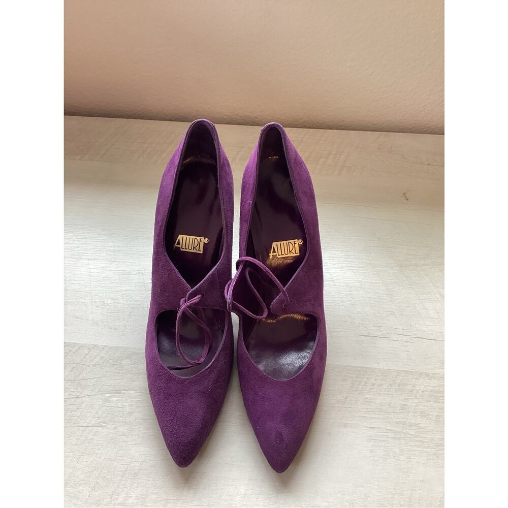 Vintage Allure Purple Suede Lace Up Pumps Made in Spain Leather Sole Size 8N